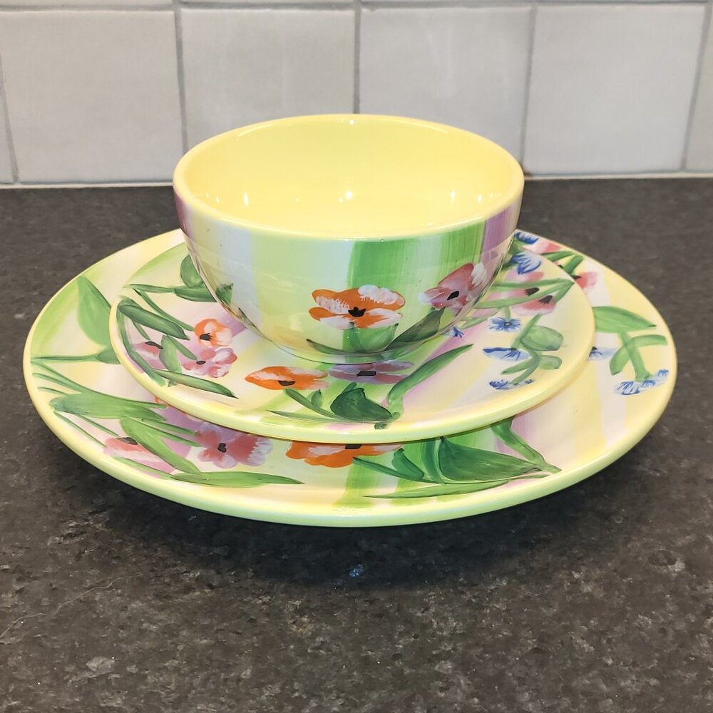 Gabriella by Nanette Vacher for Ambiance Collections, 2 plates/bowl